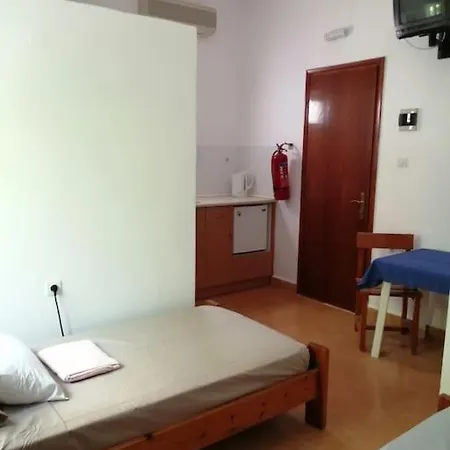 Rodon Agia Kyriaki 2 Bedroom In Spilia Leros Lejlighed *