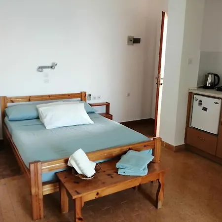 Rodon Agia Kyriaki 2 Bedroom In Spilia Leros Διαμέρισμα