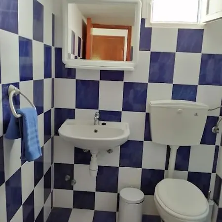 Rodon Agia Kyriaki 2 Bedroom In Spilia Leros